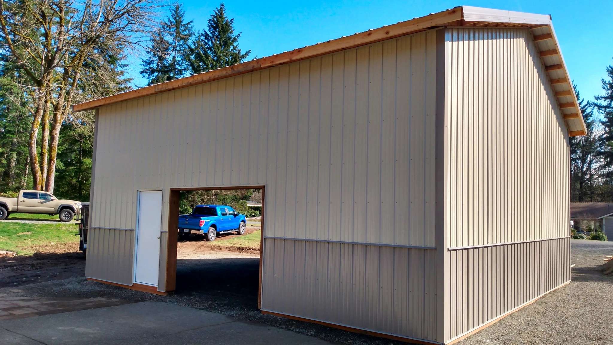 Side Entry Utility Building
